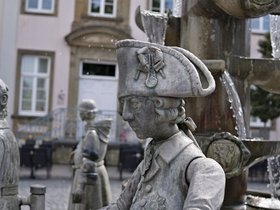 Bronzefigur.jpg