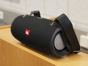 JBL-Box.JPG