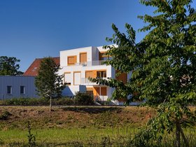 Orange-House-Daylight.jpg