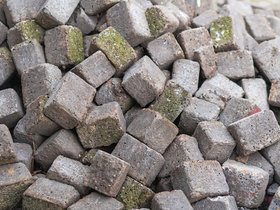 Tiny-Bricks.jpg